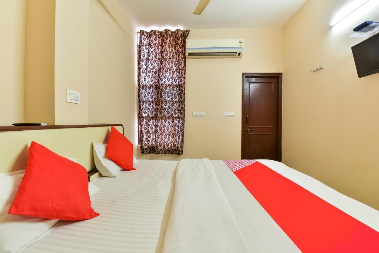 Oyo 72463 Hotel Sunder Palace จ๊อดปูร์ ภายนอก รูปภาพ