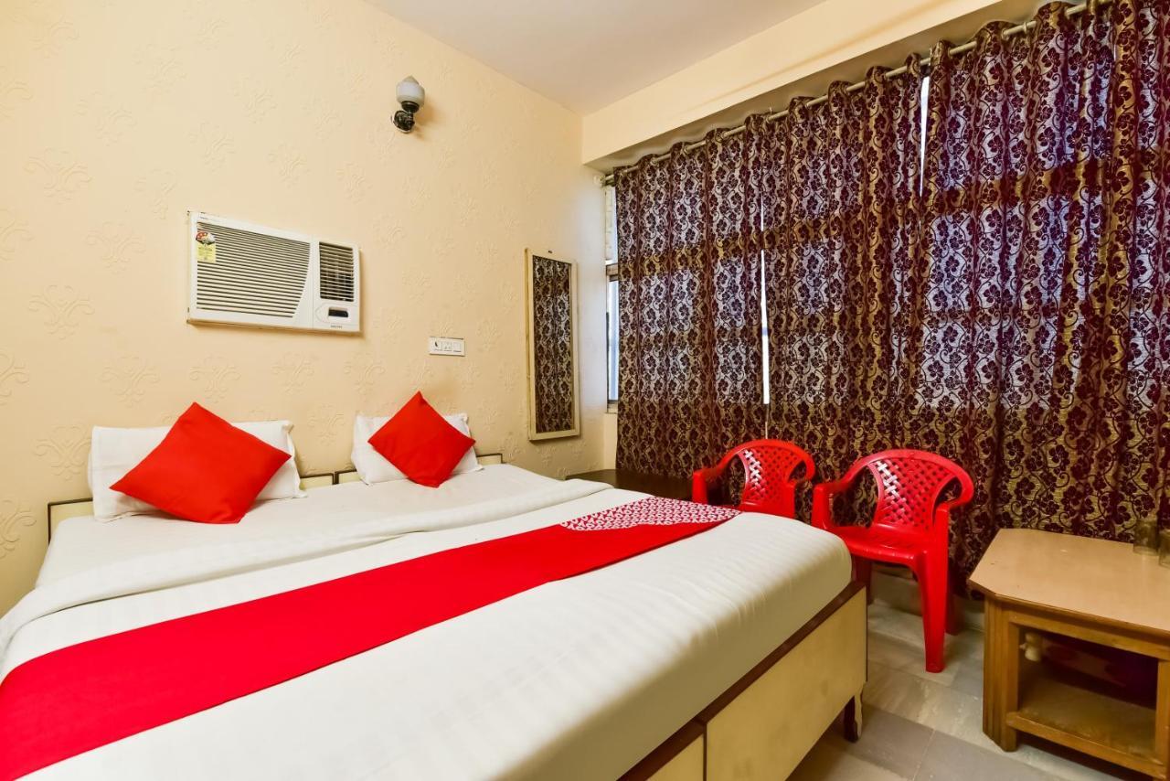 Oyo 72463 Hotel Sunder Palace จ๊อดปูร์ ภายนอก รูปภาพ